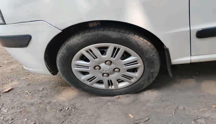 2011 Hyundai Santro Xing GL PLUS, Petrol, Manual, 74,500 km, tyre