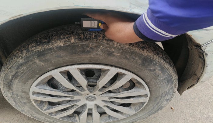 2011 Maruti Swift VXI, Petrol, Manual, 97,082 km, tyre