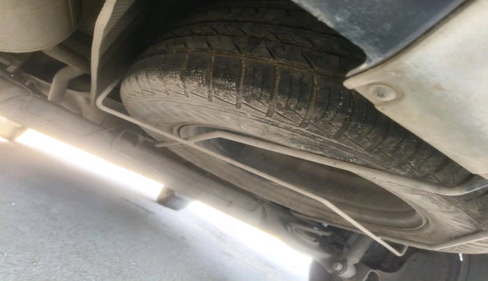 2018 Renault Duster 85 PS RXZ DIESEL, Diesel, Manual, 1,04,207 km, tyre