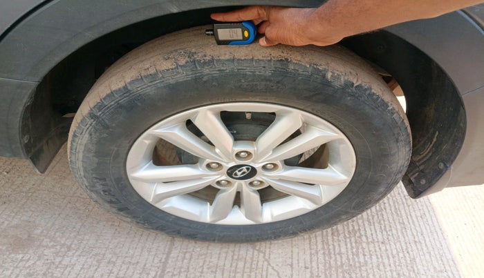 2015 Hyundai Creta SX PLUS 1.6 PETROL, Petrol, Manual, 64,976 km, tyre