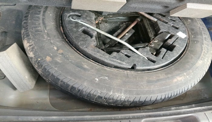 2015 Hyundai Creta SX PLUS 1.6 PETROL, Petrol, Manual, 64,976 km, tyre