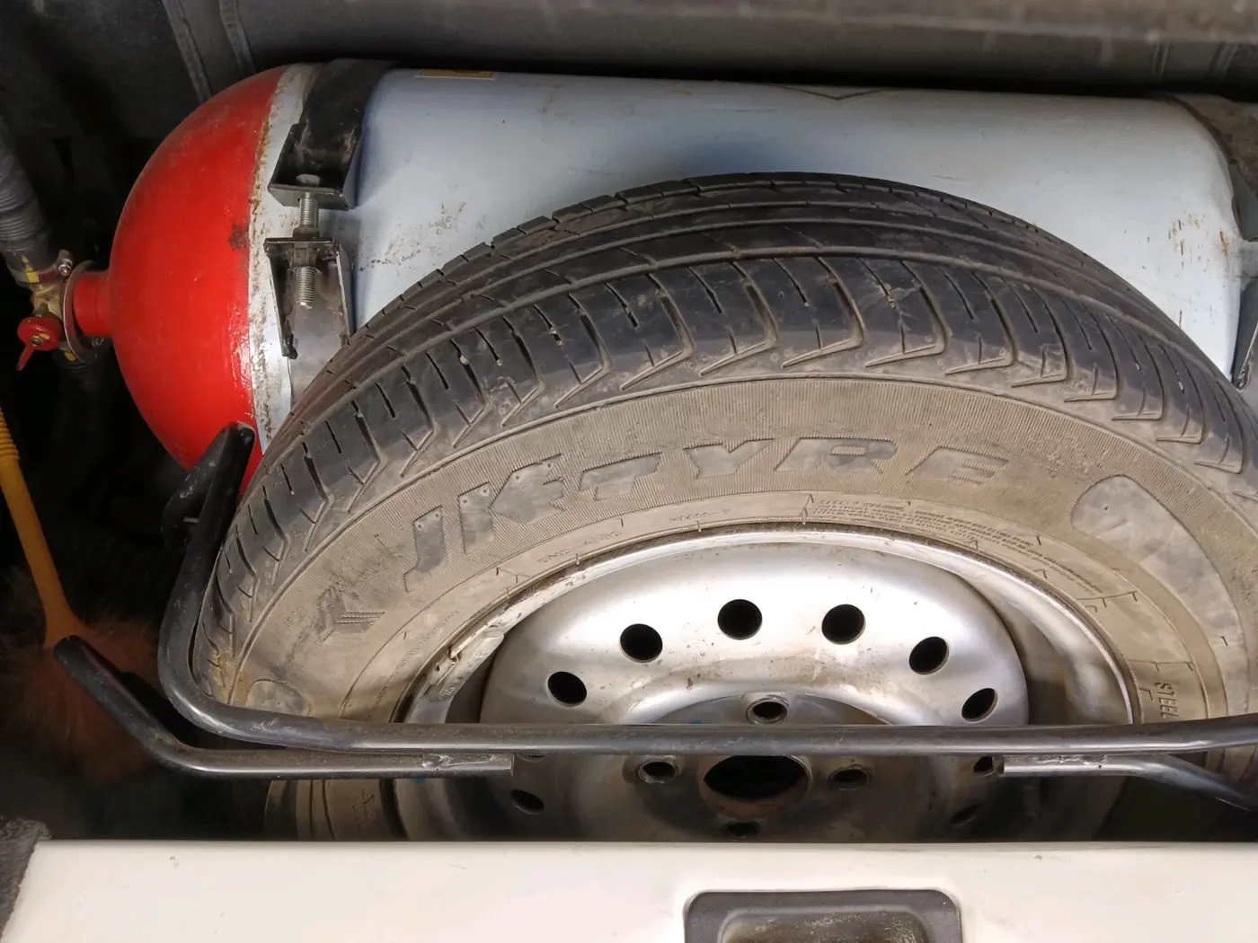 2021 Maruti New Wagon-R LXI CNG 1.0, CNG, Manual, 56,035 km, tyre