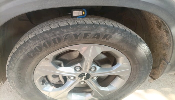 2021 KIA SELTOS HTK PLUS 1.5, Petrol, Manual, 40,812 km, tyre