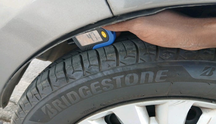 2015 Chevrolet Sail 1.2 LS ABS, Petrol, Manual, 1,06,828 km, tyre