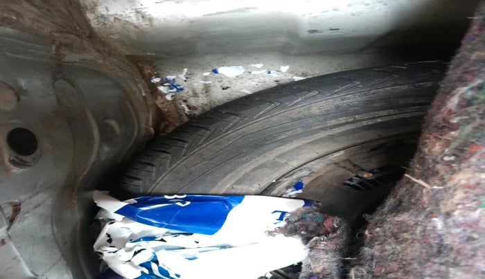 2017 Datsun Redi Go T (O), Petrol, Manual, 28,961 km, tyre