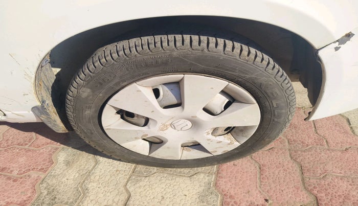 2013 Maruti Alto K10 LXI, Petrol, Manual, 1,62,665 km, tyre