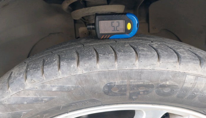 2011 Ford Fiesta SXI 1.6 PETROL, Petrol, Manual, 52,583 km, tyre