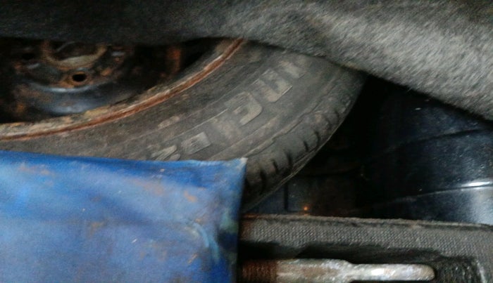 2013 Honda Amaze 1.2L I-VTEC S, Petrol, Manual, 1,85,971 km, tyre