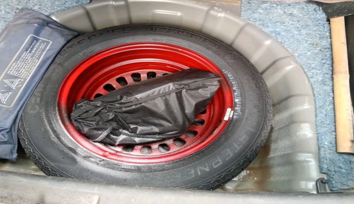 2023 Nissan MAGNITE XL, Petrol, Manual, 21,149 km, tyre