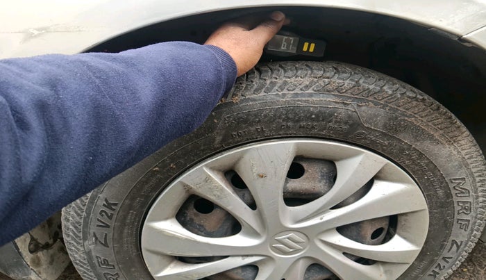 2013 Maruti Swift Dzire VXI, Petrol, Manual, 1,21,451 km, tyre