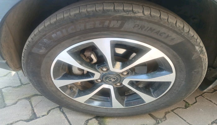 2021 Tata NEXON EV XZ PLUS, Electric, Automatic, 61,400 km, tyre