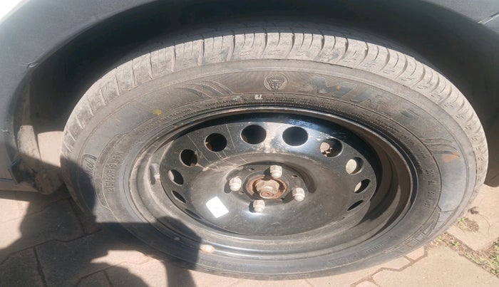 2021 Tata NEXON EV XZ PLUS, Electric, Automatic, 61,400 km, tyre