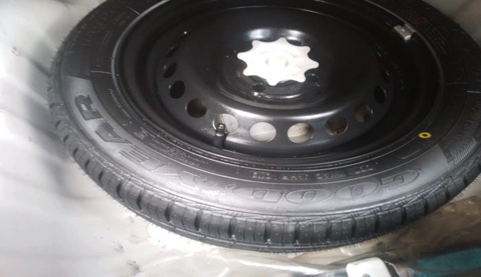 2019 Hyundai Grand i10 SPORTZ AT 1.2 KAPPA VTVT, Petrol, Automatic, 51,386 km, tyre