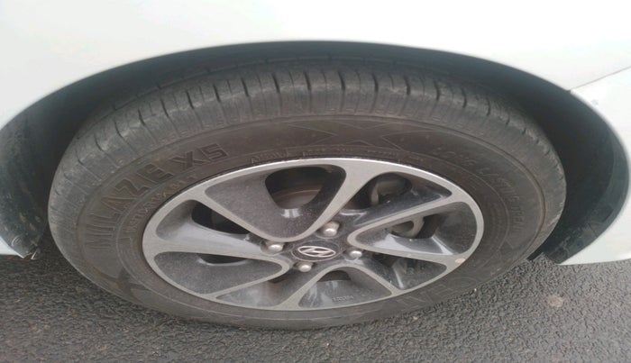 2019 Hyundai Grand i10 SPORTZ AT 1.2 KAPPA VTVT, Petrol, Automatic, 51,386 km, tyre