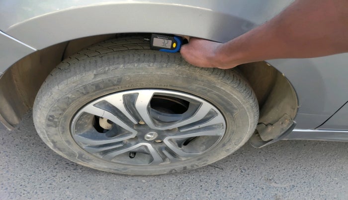 2018 Tata Tiago XZA PETROL, Petrol, Automatic, 32,210 km, tyre