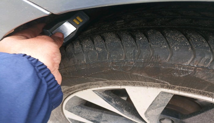 2019 Skoda Superb L&K 1.8 TSI AT, Petrol, Automatic, 95,898 km, tyre