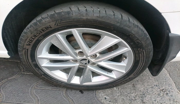 2019 Skoda Rapid STYLE 1.5 TDI AT, Diesel, Automatic, 1,10,290 km, tyre