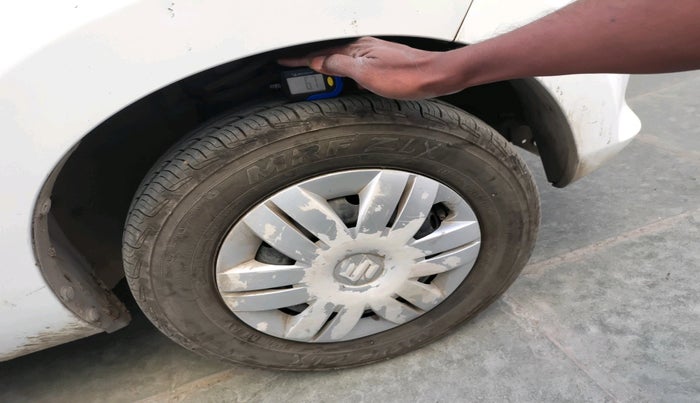 2013 Maruti Alto 800 LXI, Petrol, Manual, 82,181 km, tyre