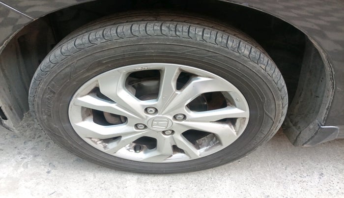 2018 Honda Amaze 1.2L I-VTEC VX, Petrol, Manual, 89,854 km, tyre