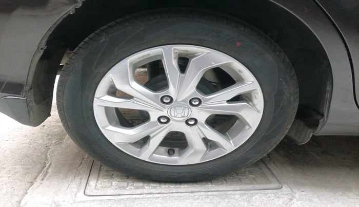 2018 Honda Amaze 1.2L I-VTEC VX, Petrol, Manual, 89,854 km, tyre