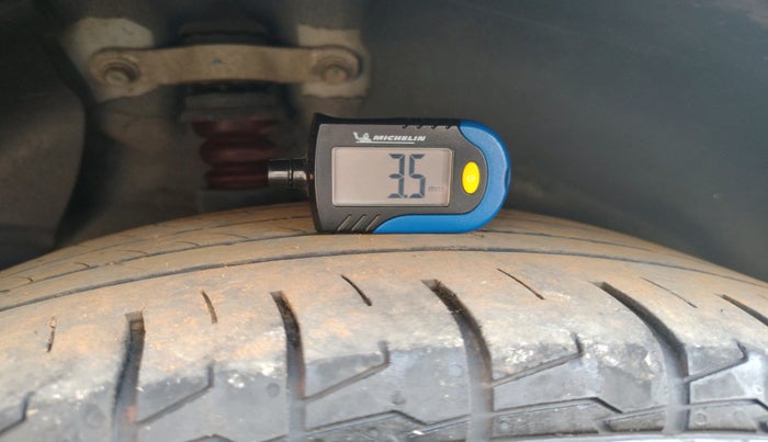 2016 Hyundai Creta SX PLUS AT 1.6 DIESEL, Diesel, Automatic, 99,761 km, tyre