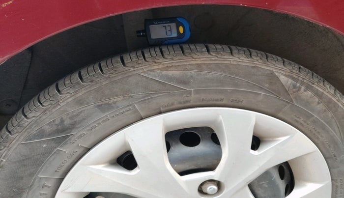 2014 Hyundai Grand i10 MAGNA 1.1 CRDI, Diesel, Manual, 1,12,640 km, tyre