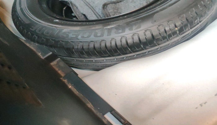 2022 Hyundai NEW I20 ASTA (O) 1.2 AT, Petrol, Automatic, 56,943 km, tyre