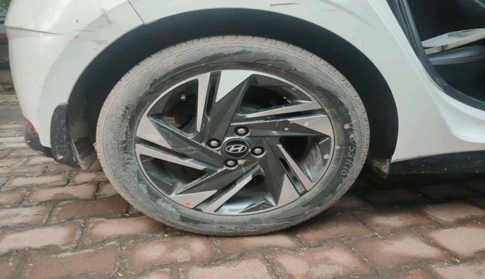 2022 Hyundai NEW I20 ASTA (O) 1.2 AT, Petrol, Automatic, 56,943 km, tyre