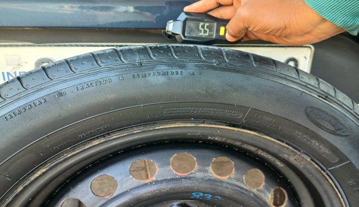 2022 Hyundai VENUE SX 1.5 CRDI, Diesel, Manual, 79,667 km, tyre