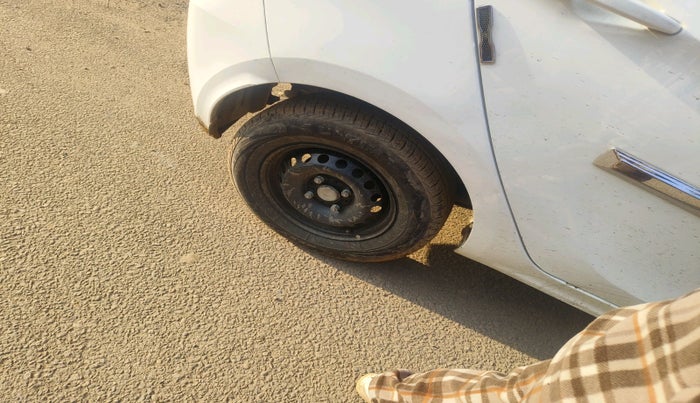 2022 Tata Tiago XT PETROL, Petrol, Manual, 42,828 km, tyre