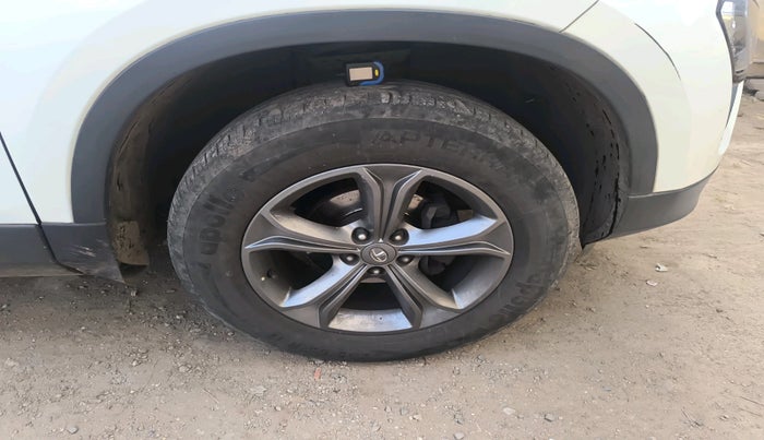 2020 Tata Harrier XT 2.0L KRYOTEC, Diesel, Manual, 73,678 km, tyre