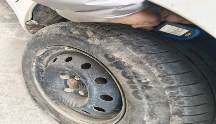 2016 Maruti Swift VDI ABS, Diesel, Manual, 1,78,431 km, tyre