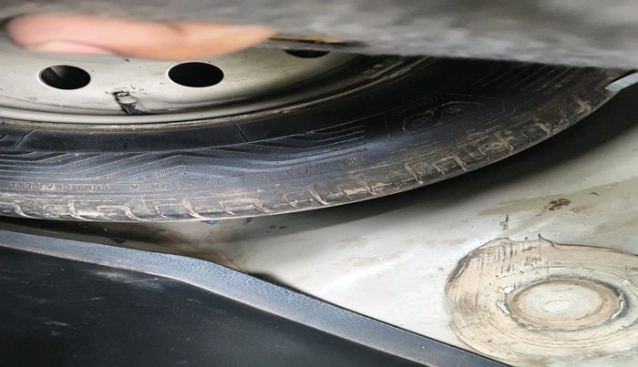 2016 Maruti Swift VDI ABS, Diesel, Manual, 1,78,431 km, tyre