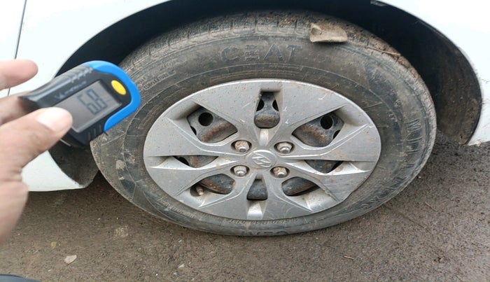 2015 Hyundai Xcent S 1.2, Petrol, Manual, 69,661 km, tyre