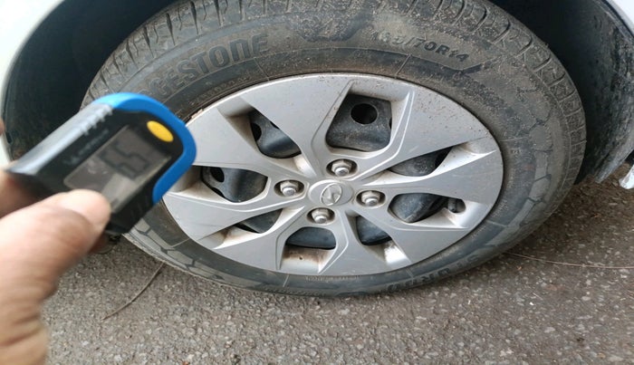 2015 Hyundai Xcent S 1.2, Petrol, Manual, 69,661 km, tyre