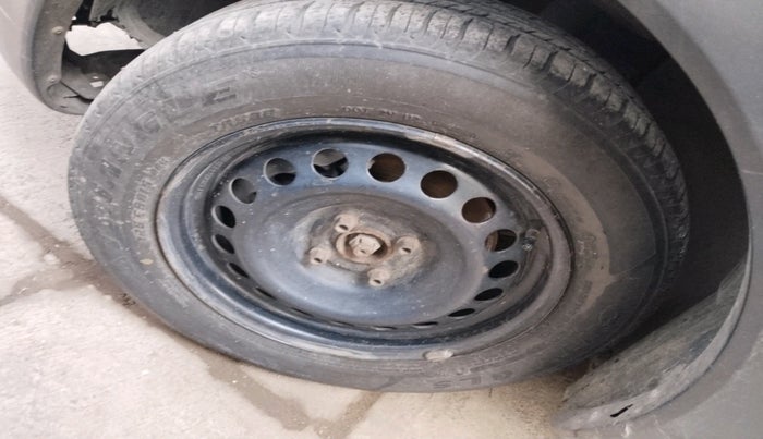 2015 Renault Lodgy 110 PS RXZ 8 STR, Diesel, Manual, 80,813 km, tyre