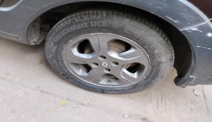 2015 Renault Lodgy 110 PS RXZ 8 STR, Diesel, Manual, 80,813 km, tyre