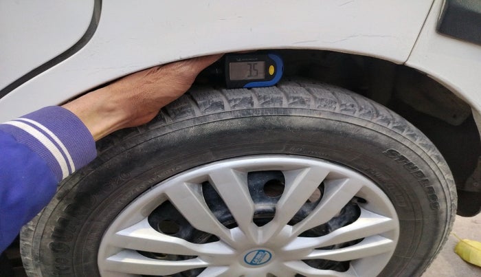 2016 Maruti Wagon R 1.0 VXI, Petrol, Manual, 40,758 km, tyre