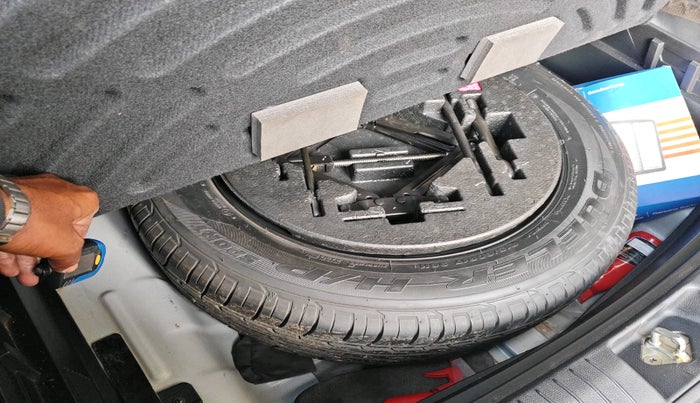 2018 Hyundai Creta SX AT 1.6 PETROL, Petrol, Automatic, 65,852 km, tyre