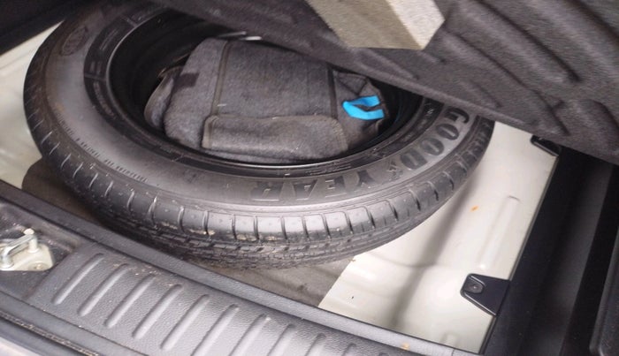 2022 KIA SELTOS HTX 1.5 DIESEL, Diesel, Manual, 76,898 km, tyre