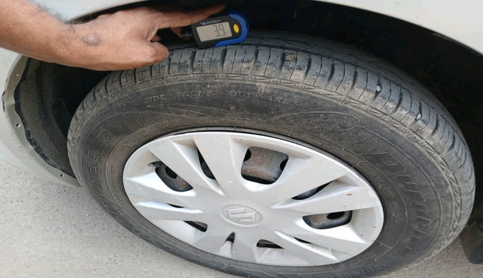 2014 Maruti Swift Dzire VXI, Petrol, Manual, 1,46,366 km, tyre