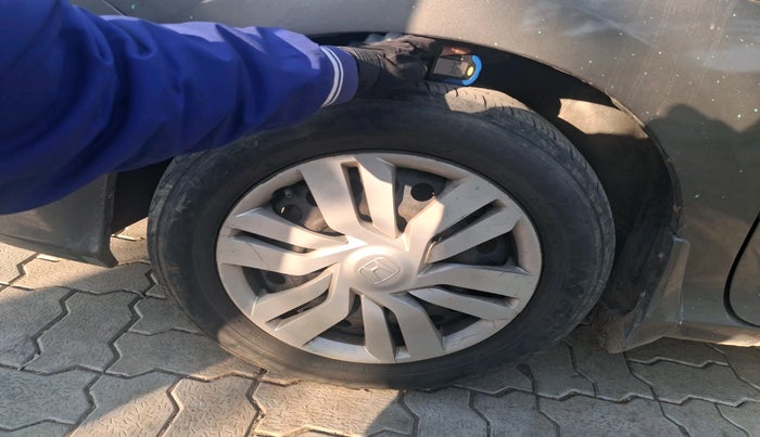 2014 Honda City 1.5L I-DTEC SV, Diesel, Manual, 1,18,794 km, tyre