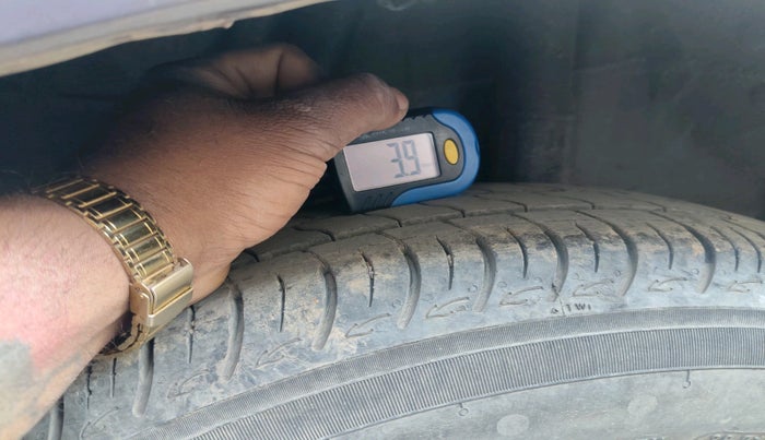 2015 Honda Jazz 1.2L I-VTEC V, Petrol, Manual, 63,136 km, tyre