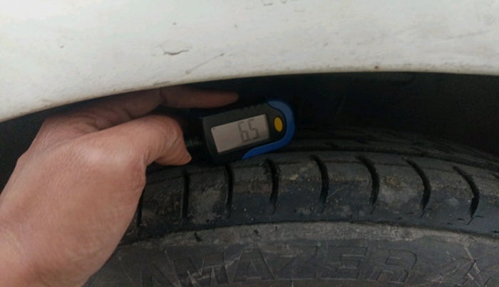 2021 Maruti Dzire VXI, Petrol, Manual, 74,865 km, tyre