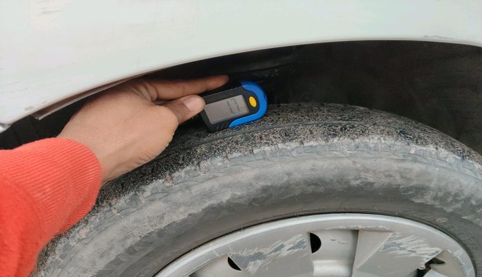 2015 Maruti Wagon R 1.0 LXI CNG, Petrol, Manual, 73,629 km, tyre