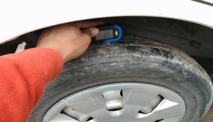 2015 Maruti Wagon R 1.0 LXI CNG, Petrol, Manual, 73,629 km, tyre