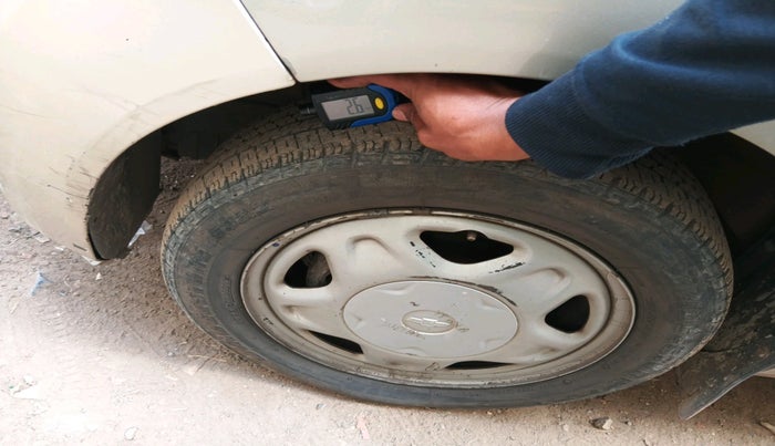 2011 Chevrolet Beat LT PETROL, Petrol, Manual, 81,059 km, tyre