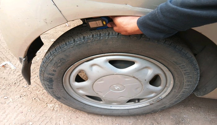 2011 Chevrolet Beat LT PETROL, Petrol, Manual, 81,059 km, tyre