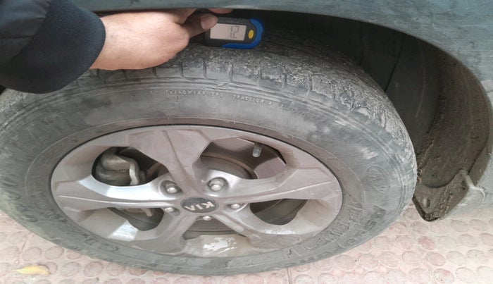 2019 KIA SELTOS HTK PLUS AT 1.5 DIESEL, Diesel, Automatic, 1,18,913 km, tyre