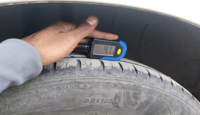 2018 Maruti Swift VDI, Diesel, Manual, 71,150 km, tyre